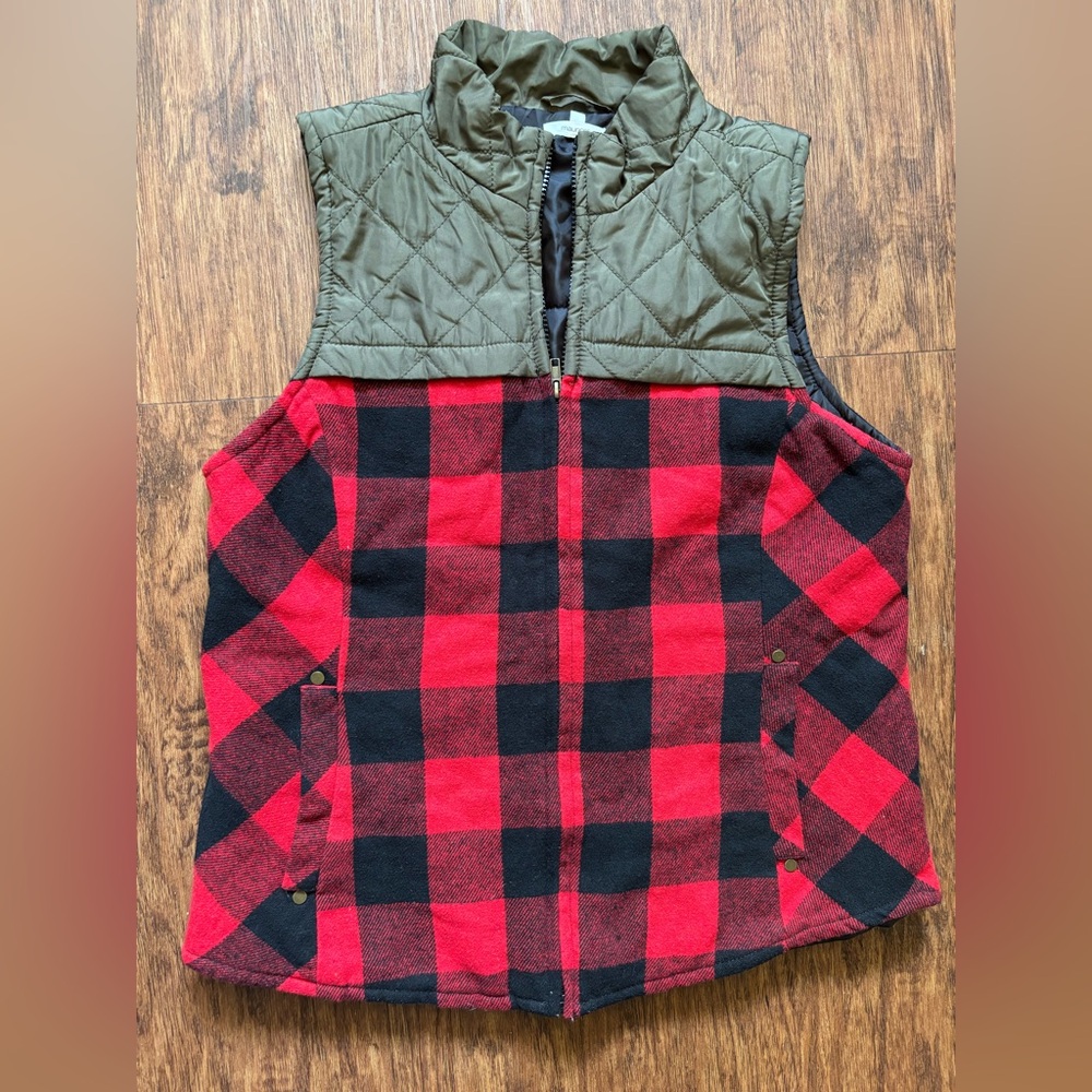 Maurice’s red buffalo plaid puffer zip up vest women’s large 12 14 - Picture 2 of 7